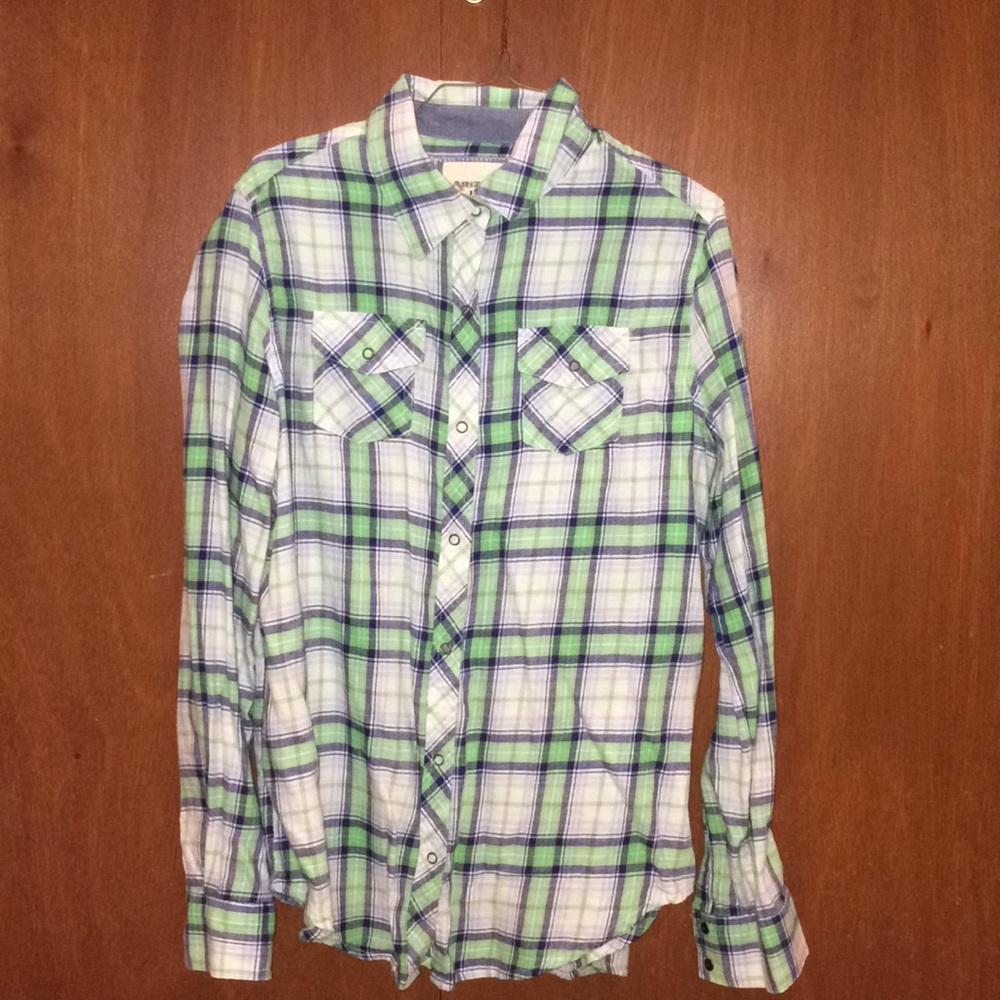 Long sleeve plaid T-shirt